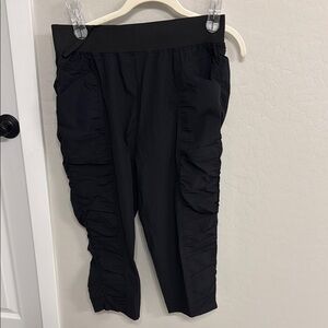Black Ruched Capri Pants